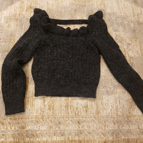 TopShop Open Back Ruffled Cable Knit Sweater - Picture 3 of 4